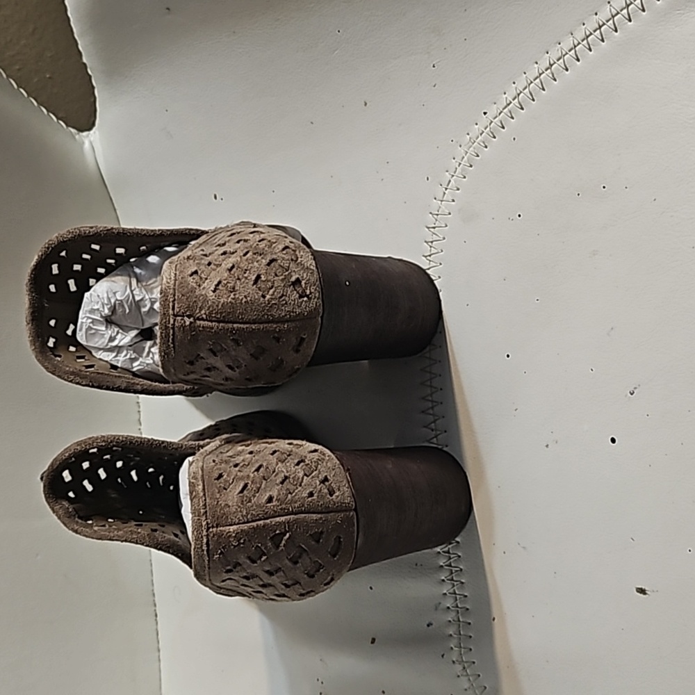 Booties - Picture 3 of 7
